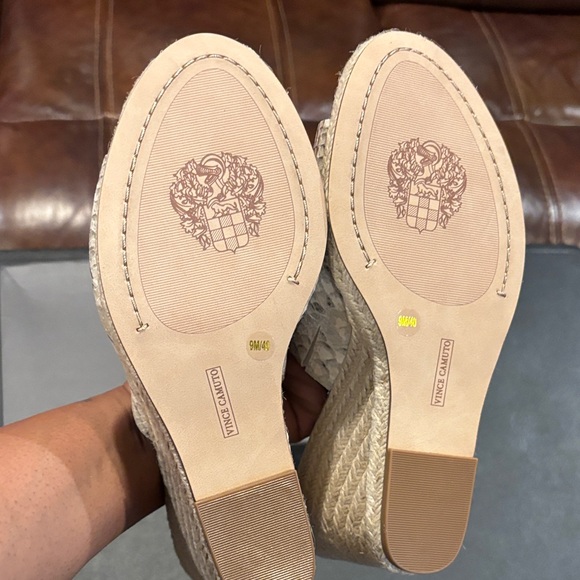 Vince Camuto Tan Snake Print Wedge Sandals - Picture 4 of 7